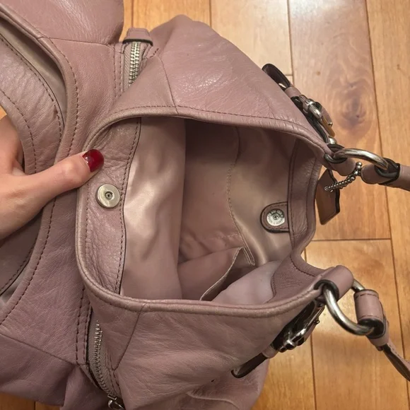 Coach Mauve Leather Shoulder Bag - Picture 6 of 6